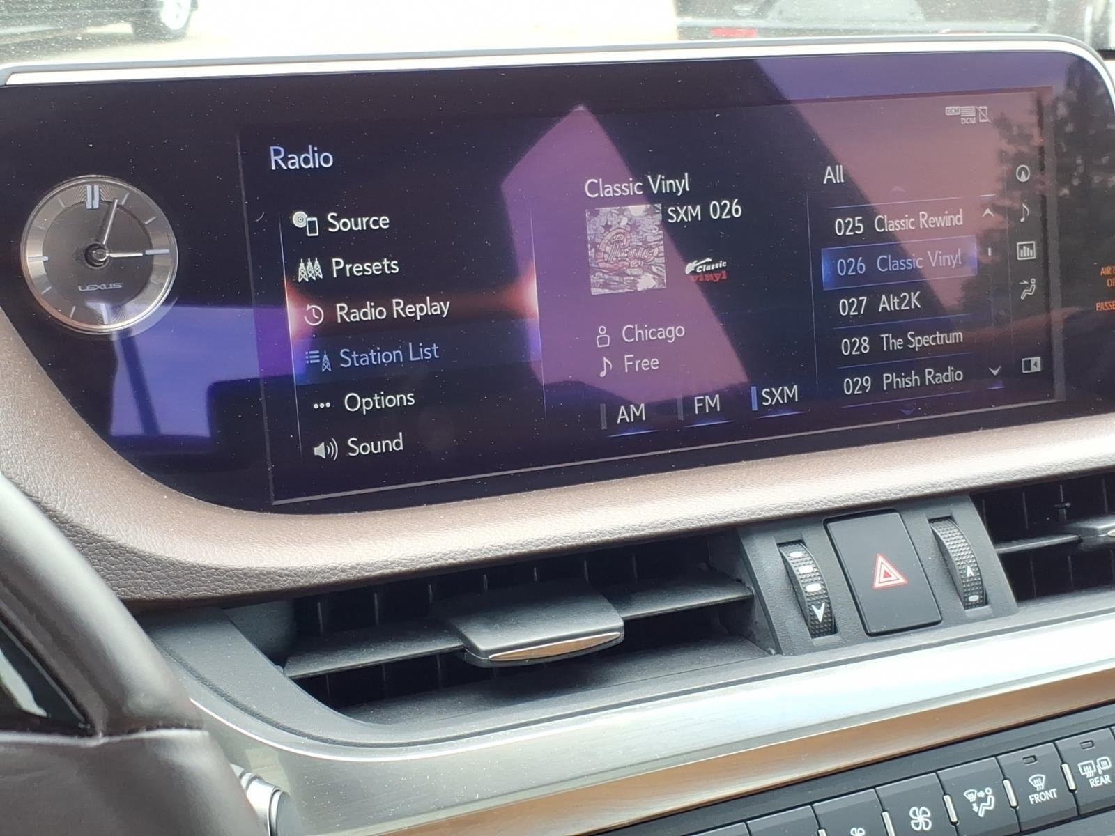 Used 2020 Matador Red Mica Lexus ES 350 image 24
