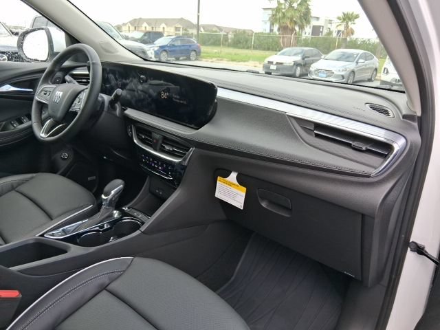 Used 2026 White Frost Tricoat Buick Avenir image 9