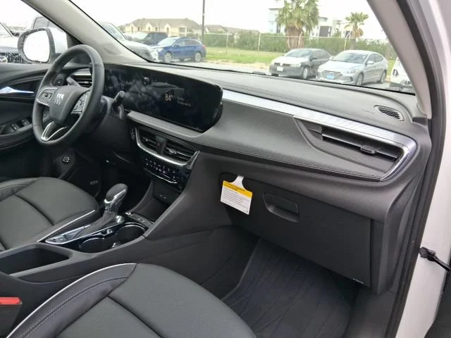 Used 2026 White Frost Tricoat Buick Avenir image 9