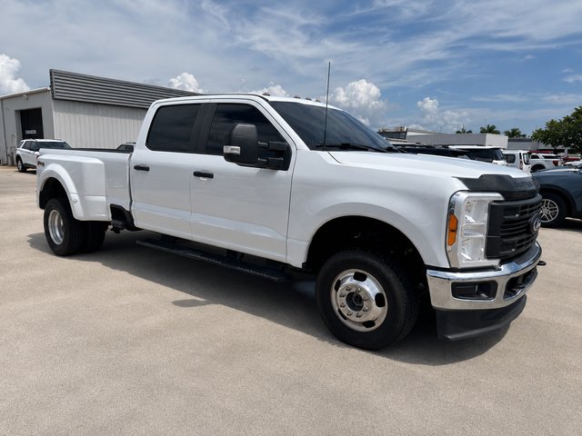 2023 Ford F-350 XL 4x4 Crew Cab 8' Box DRW's photo