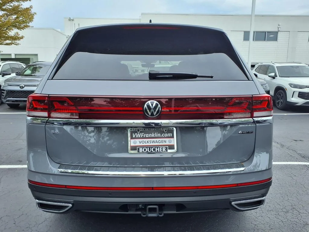 New 2026 Pure Gray Volkswagen 2.0T SE w/Technology image 7