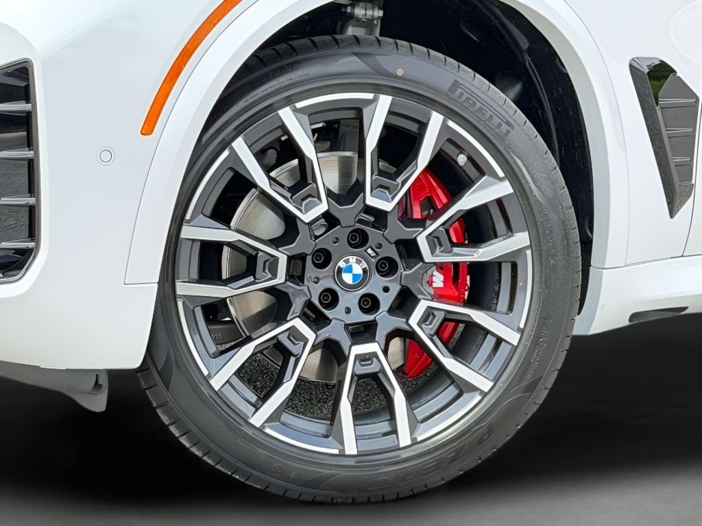 New 2026 Mineral White Metallic BMW sDrive40i image 24