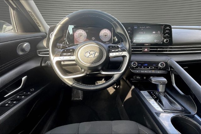 2021 Hyundai Elantra SEL - Photo 10