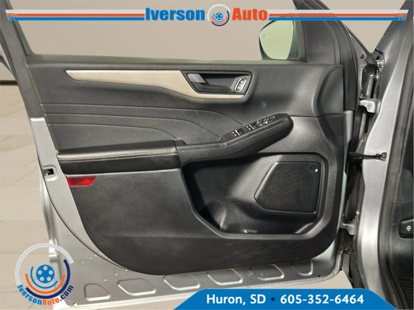 Used 2022 Iconic Silver Ford S image 14