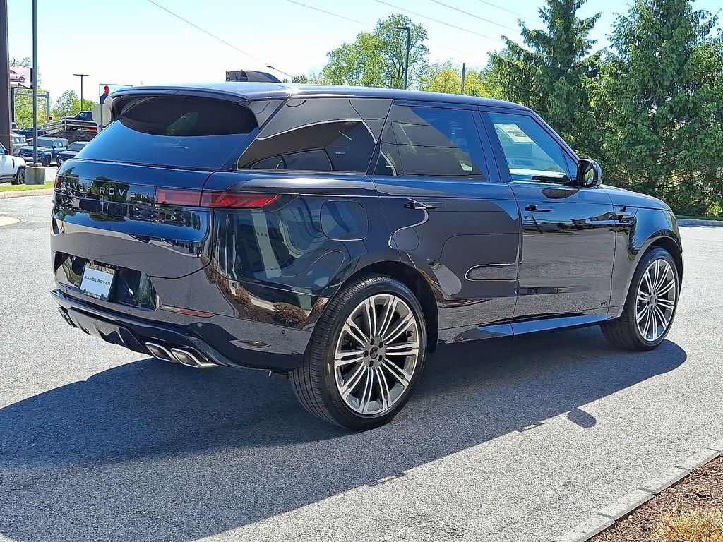 New 2026 Constellation Blue Ultra Metallic Gloss Land Rover Dynamic SE image 3