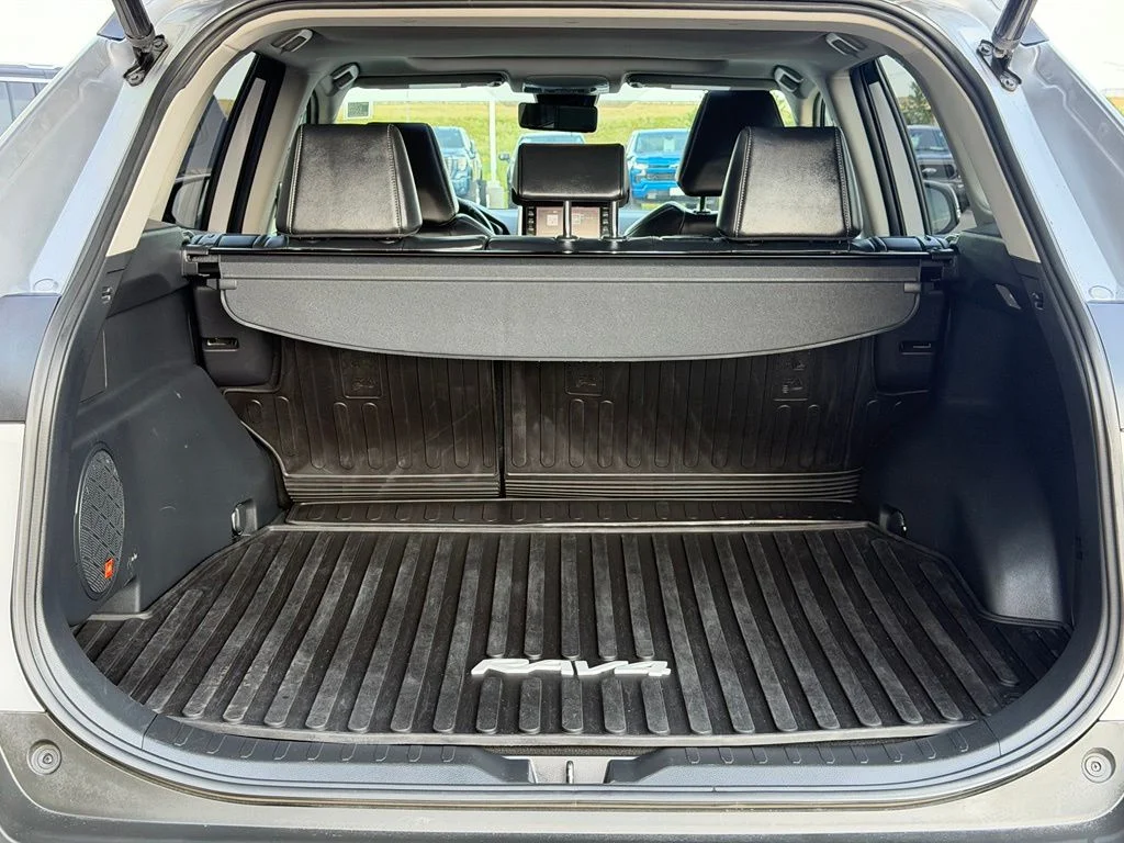 Used 2019 Silver Toyota Limited image 9