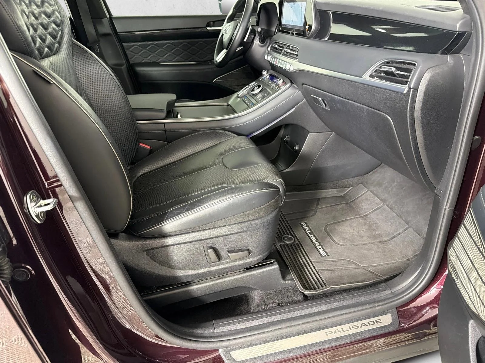 Used 2020 Gray Hyundai Limited image 15