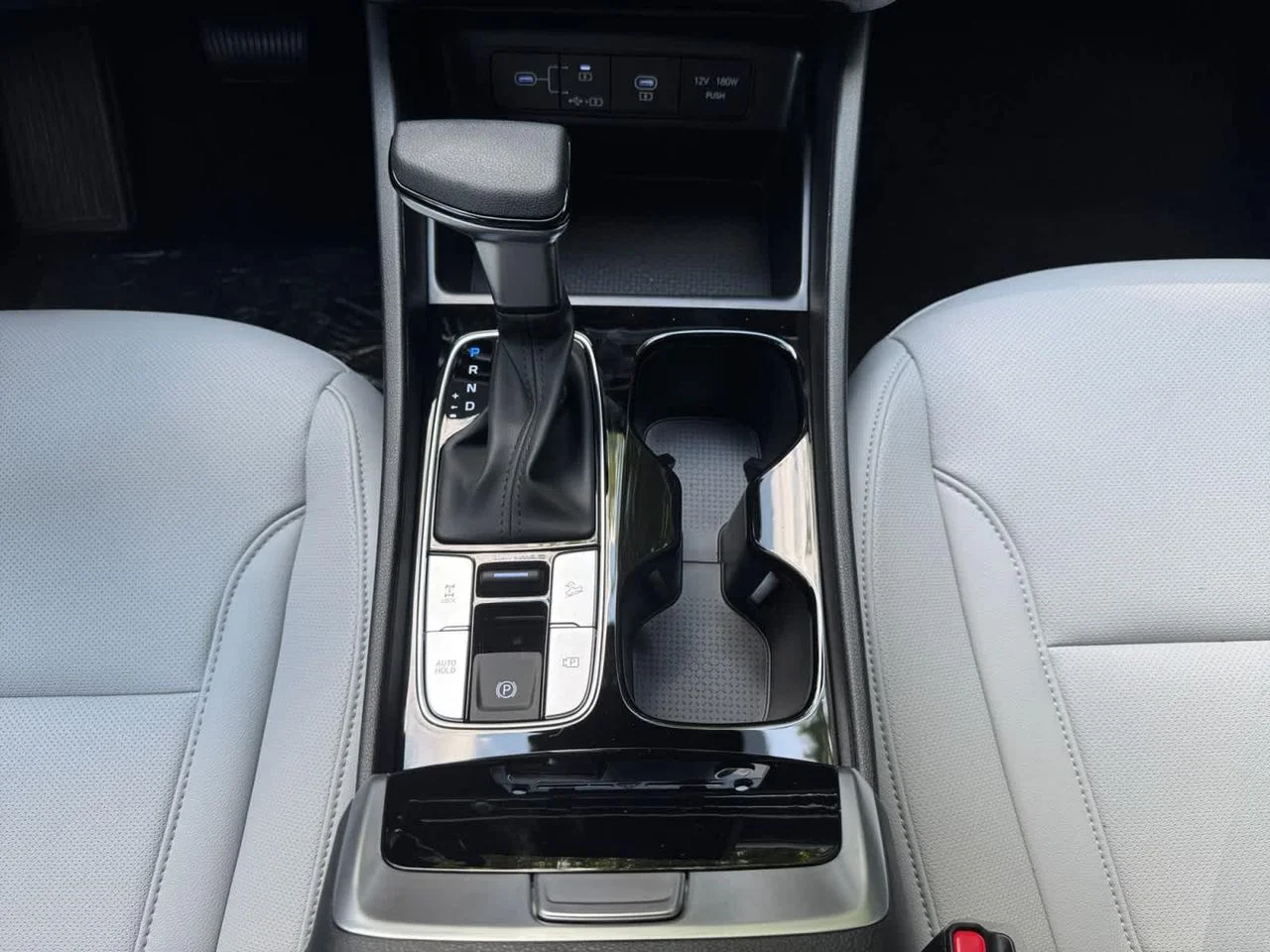New 2026 White Hyundai SEL AWD image 16
