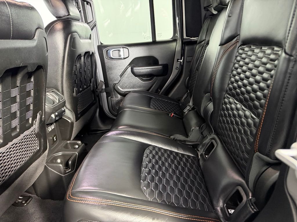 Used 2022 Gray Jeep Mojave image 26