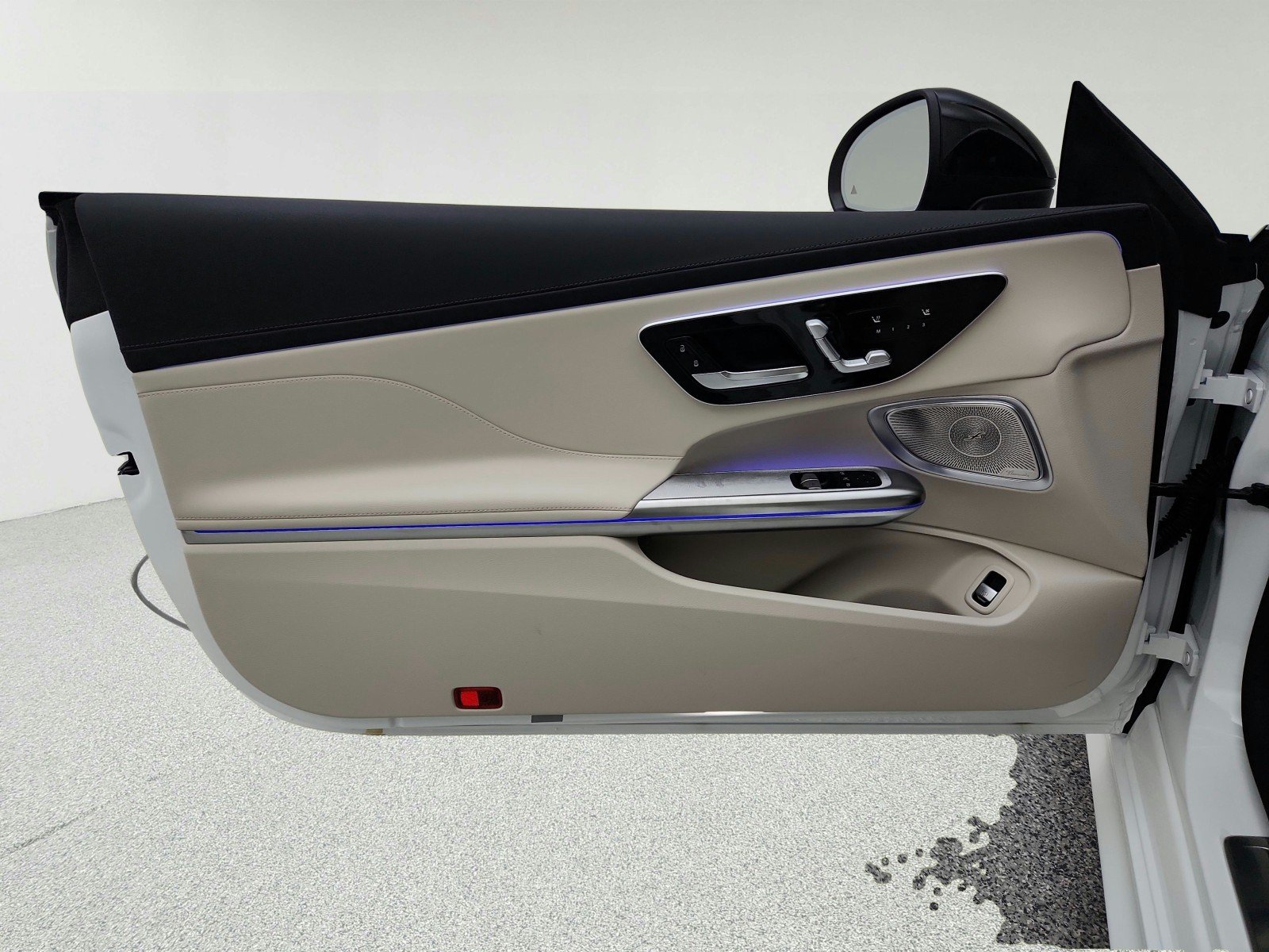 New 2027 Polar White Mercedes-Benz CLE 450 4MATIC® Coupe image 21