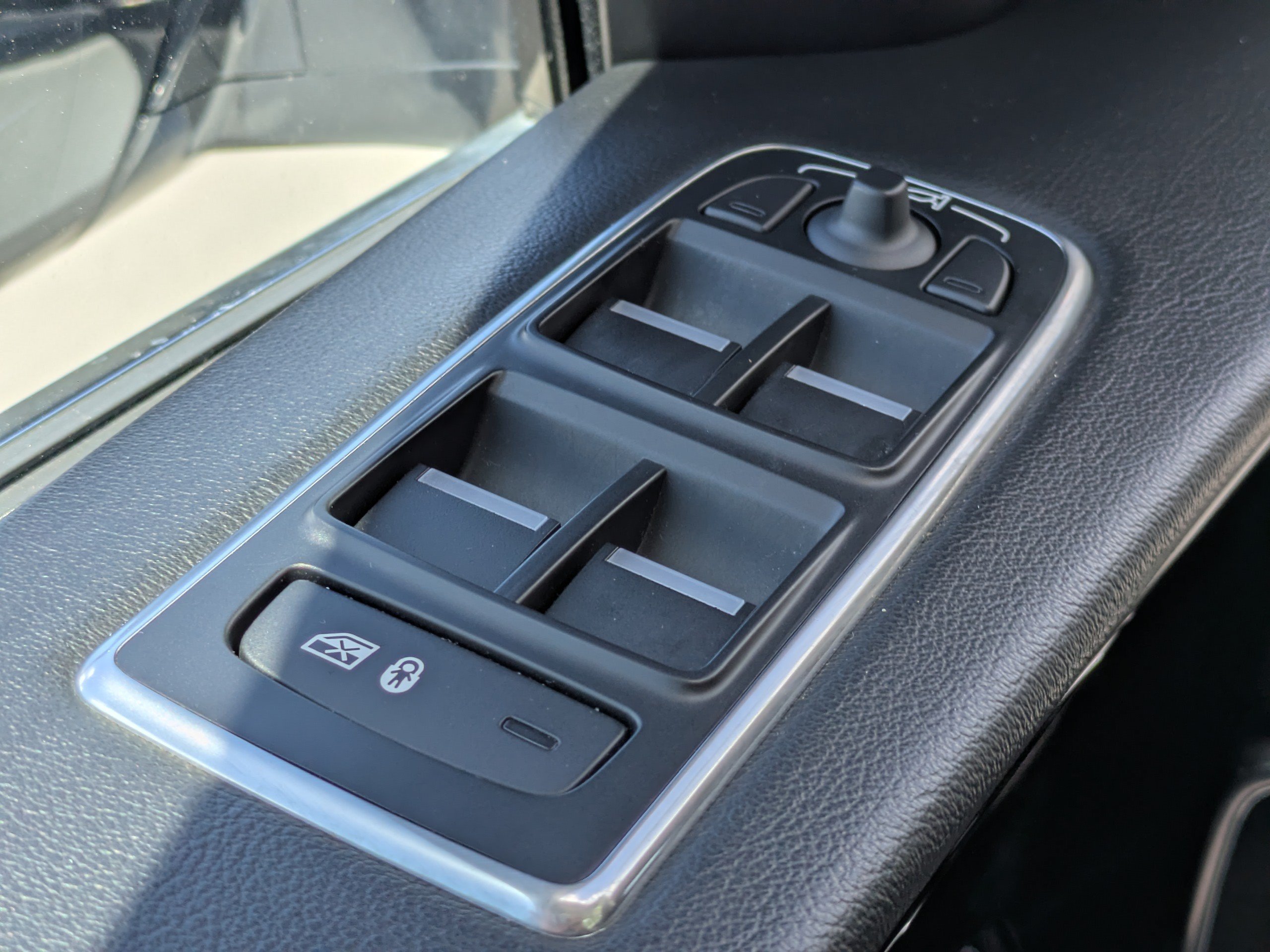 2020 Jaguar F-Pace Premium - Photo 25