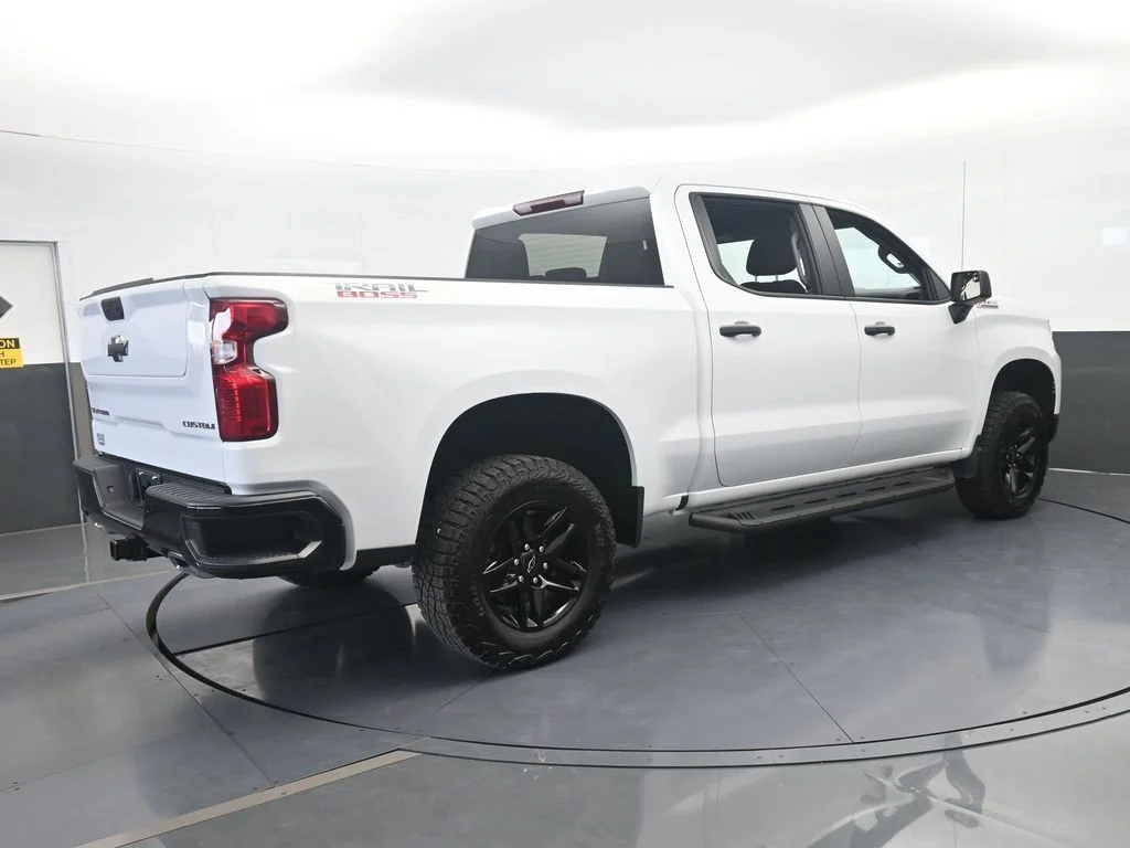 Used 2024 Summit White Chevrolet Custom Trail Boss image 5