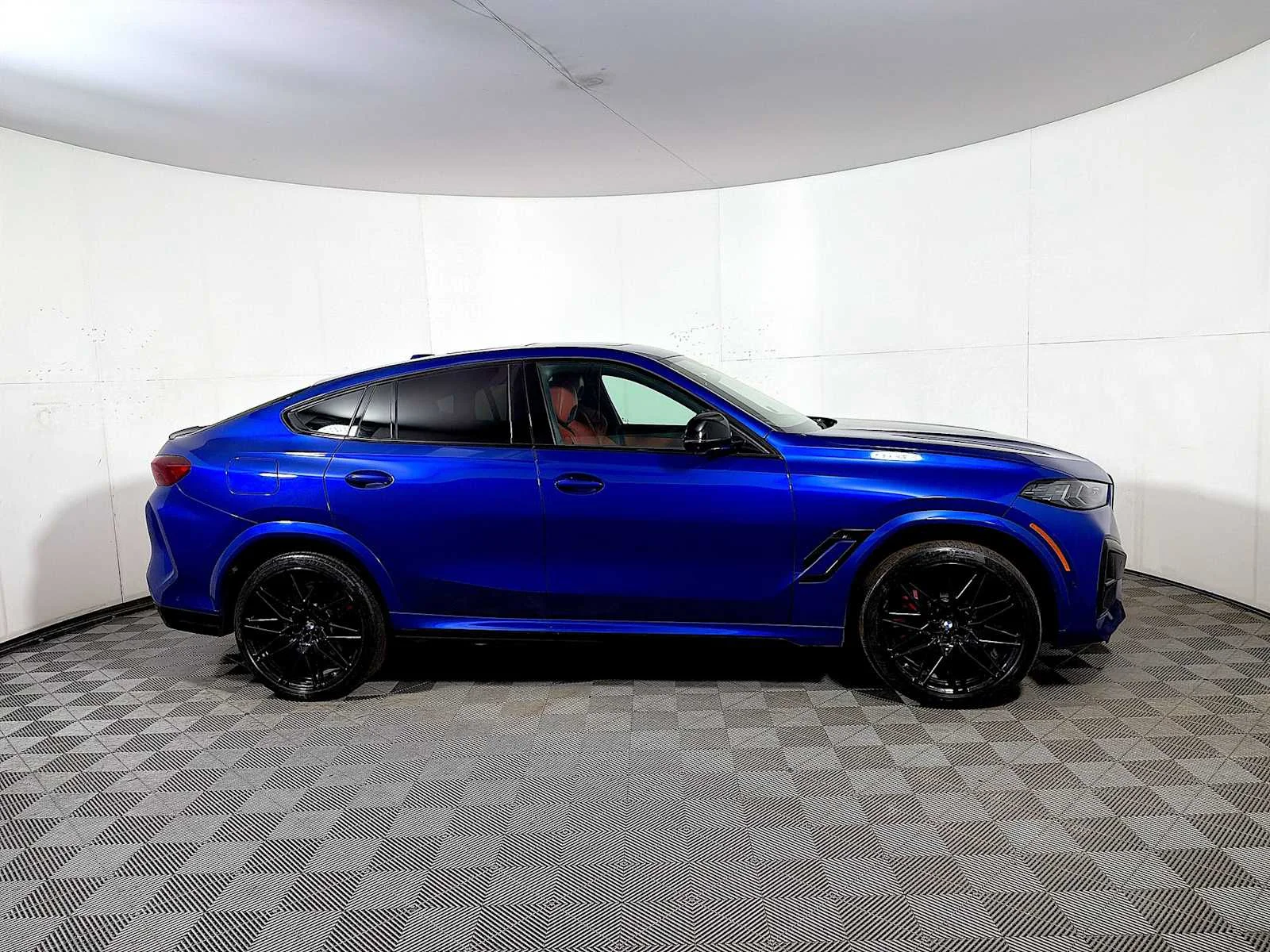 Used 2024 Marina Bay Blue Metallic BMW  image 7