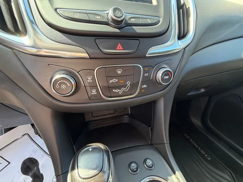 Used 2019 White Chevrolet LT image 23