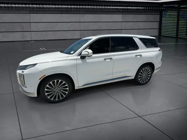 Used 2024 White Hyundai Calligraphy image 4