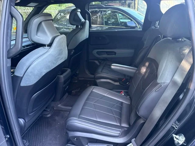 Used 2027 Black Kia X-Line SX-Prestige image 5