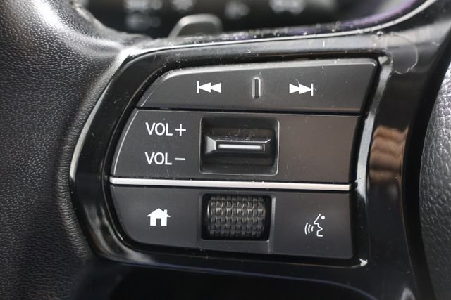 Used 2023 Platinum White Pearl Honda Touring image 11