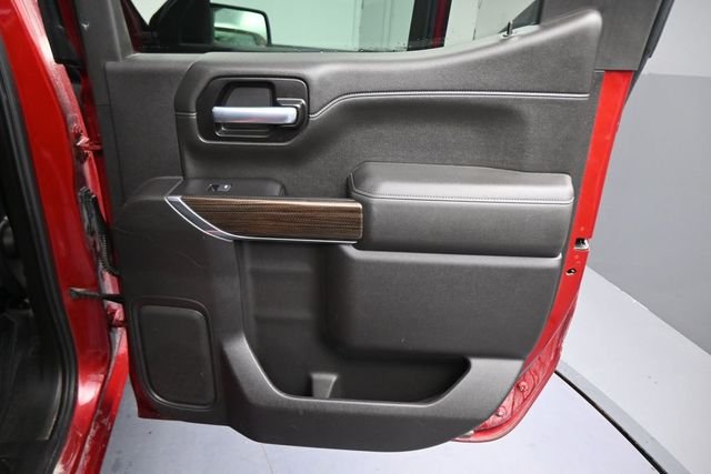 Used 2021 Red Chevrolet RST image 23
