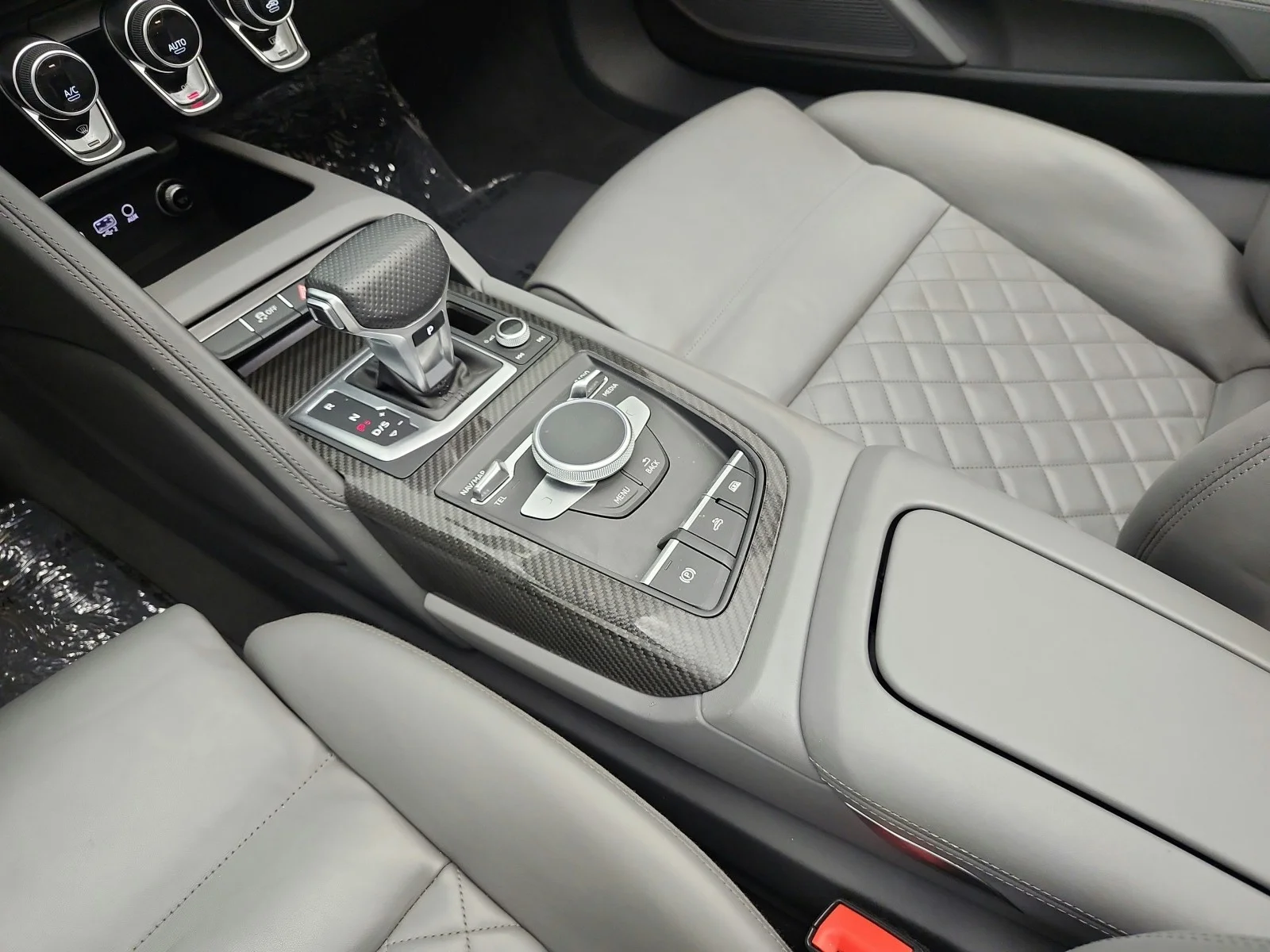 Used 2017 Ara Blue Crystal Effect/Black Roof Audi V10 image 11