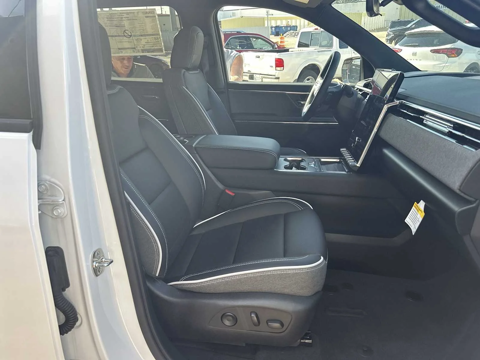 2026 GMC Sierra EV Elevation - Photo 27
