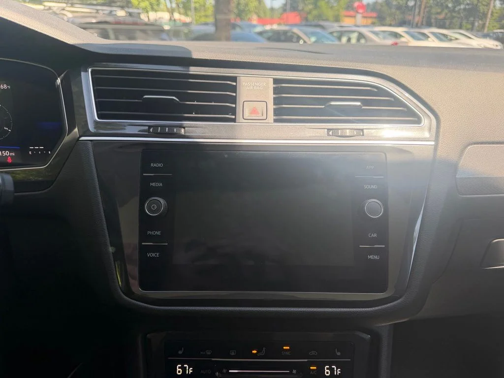 Used 2024 Gray Volkswagen 2.0T SE image 18