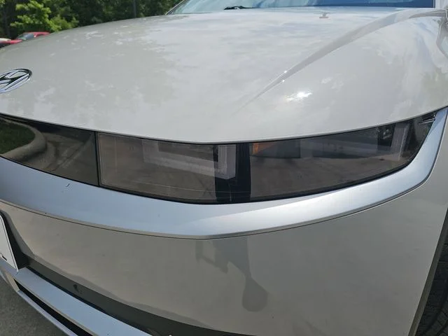Used 2023 Gray Hyundai SEL image 29
