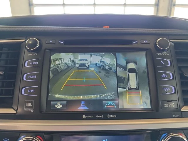 Used 2018 Shoreline Mist Toyota Limited Platinum image 24