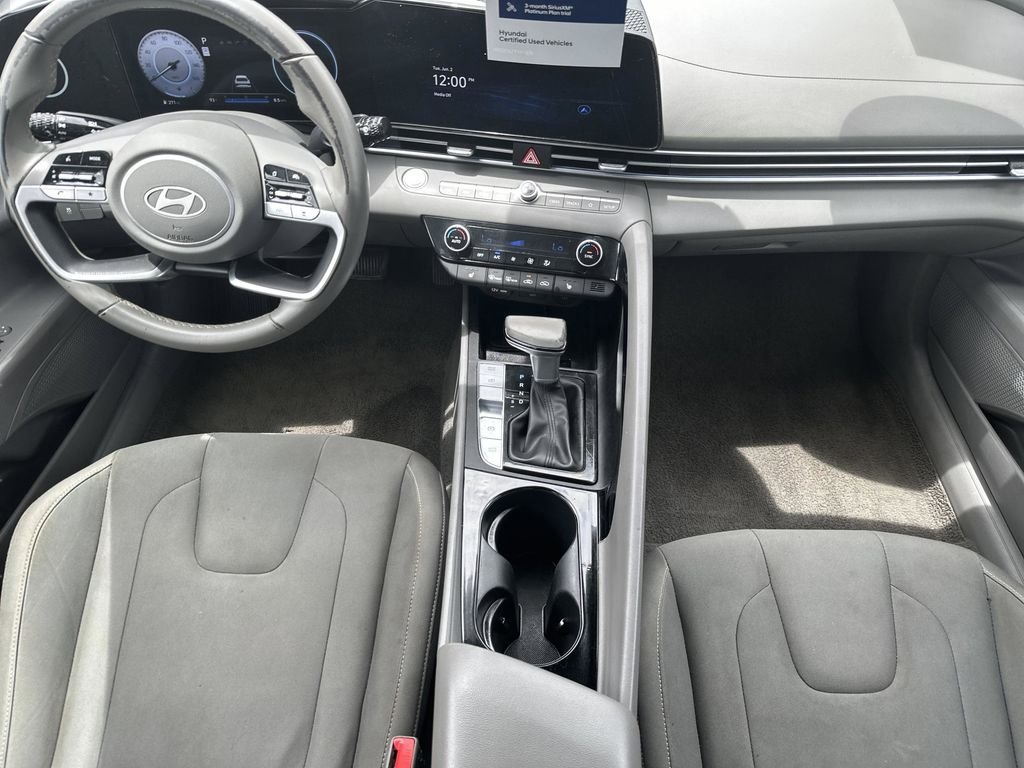 Used 2025 Fluid Metal Hyundai SEL Convenience image 14