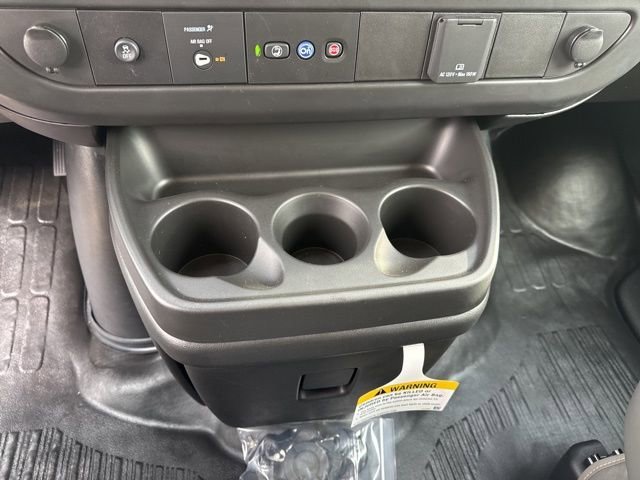 2025 Chevrolet Express Cargo Work Van - Photo 17