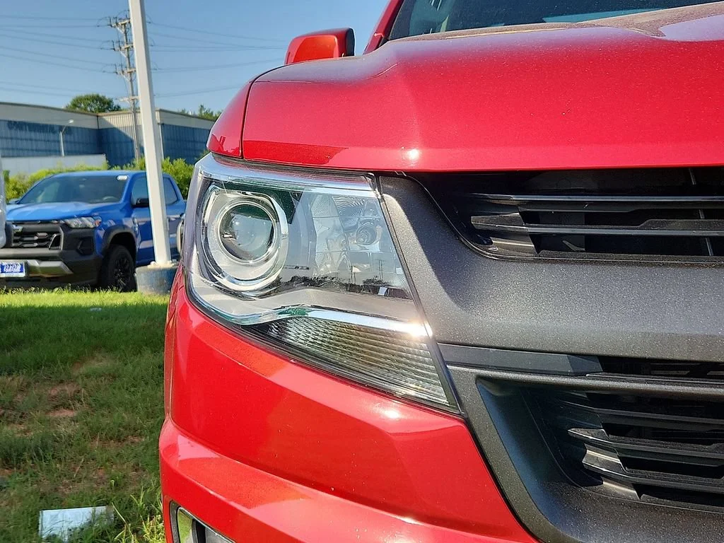 Used 2015 RED ROCK METALLIC Chevrolet 4WD Z71 image 9