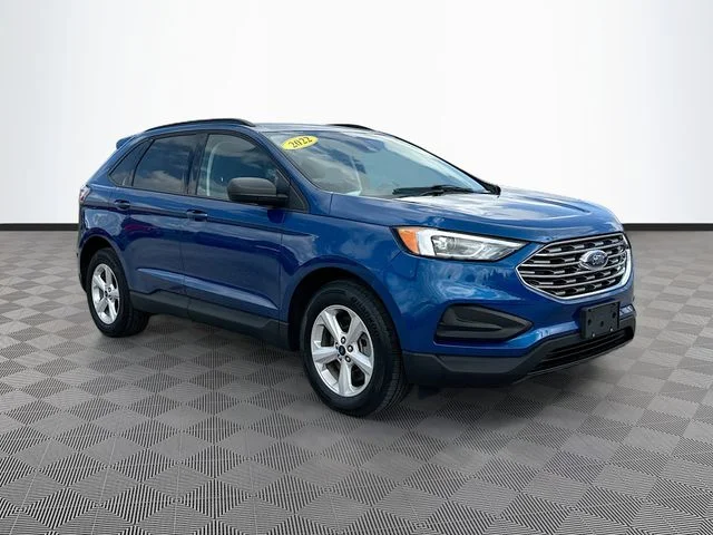 Used 2022 Blue Ford SE image 3