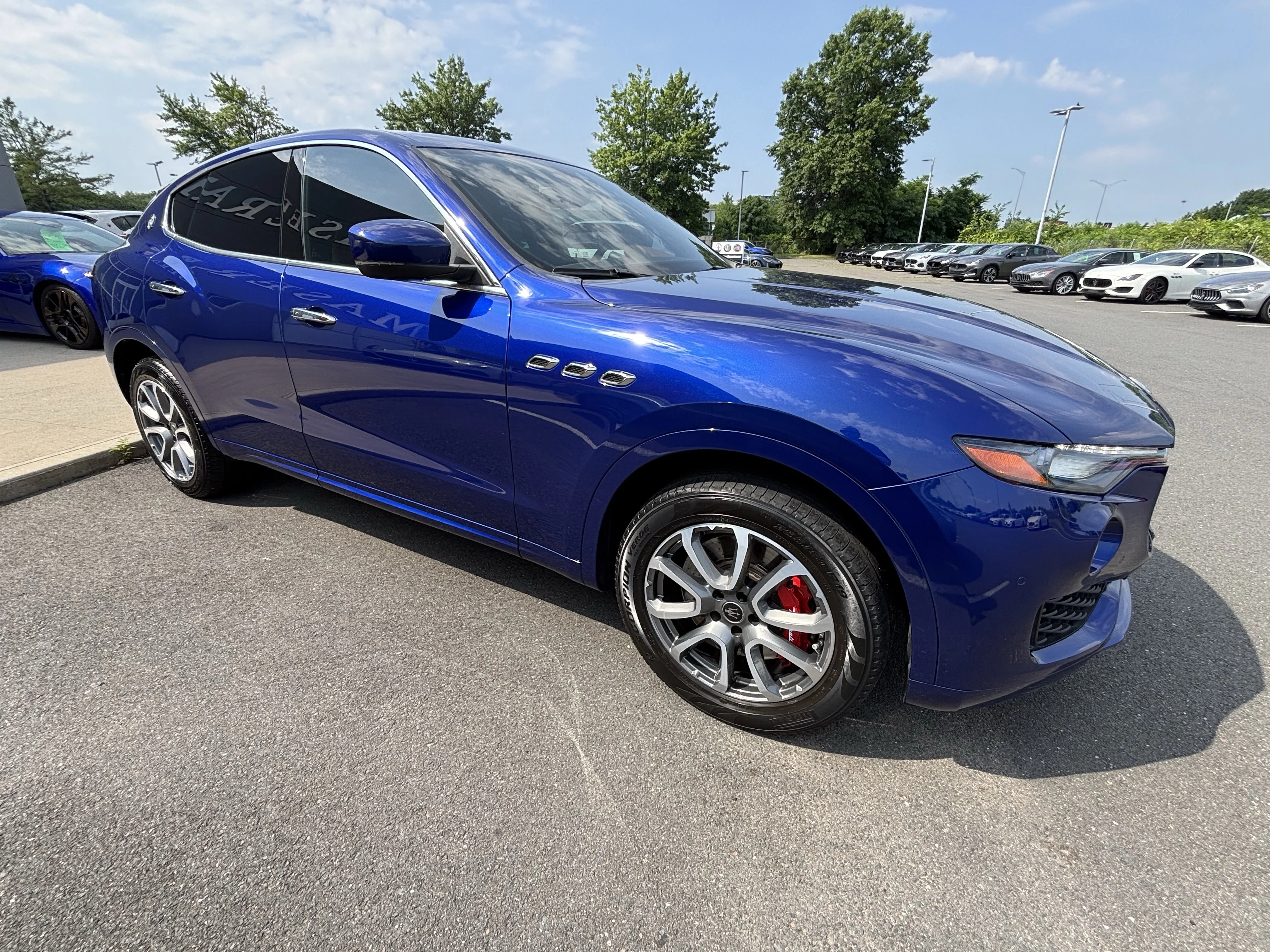 Used 2021 Blu Emozione Metallic Maserati S image 9