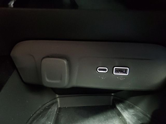 Used 2025 Black Chevrolet ACTIV image 27