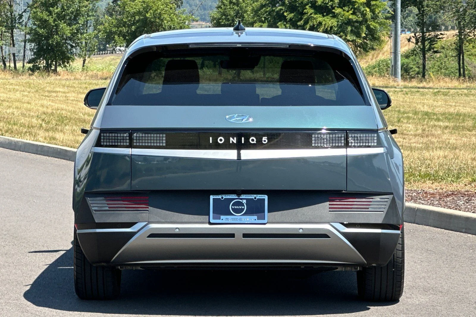Used 2024 Green Hyundai SEL image 4