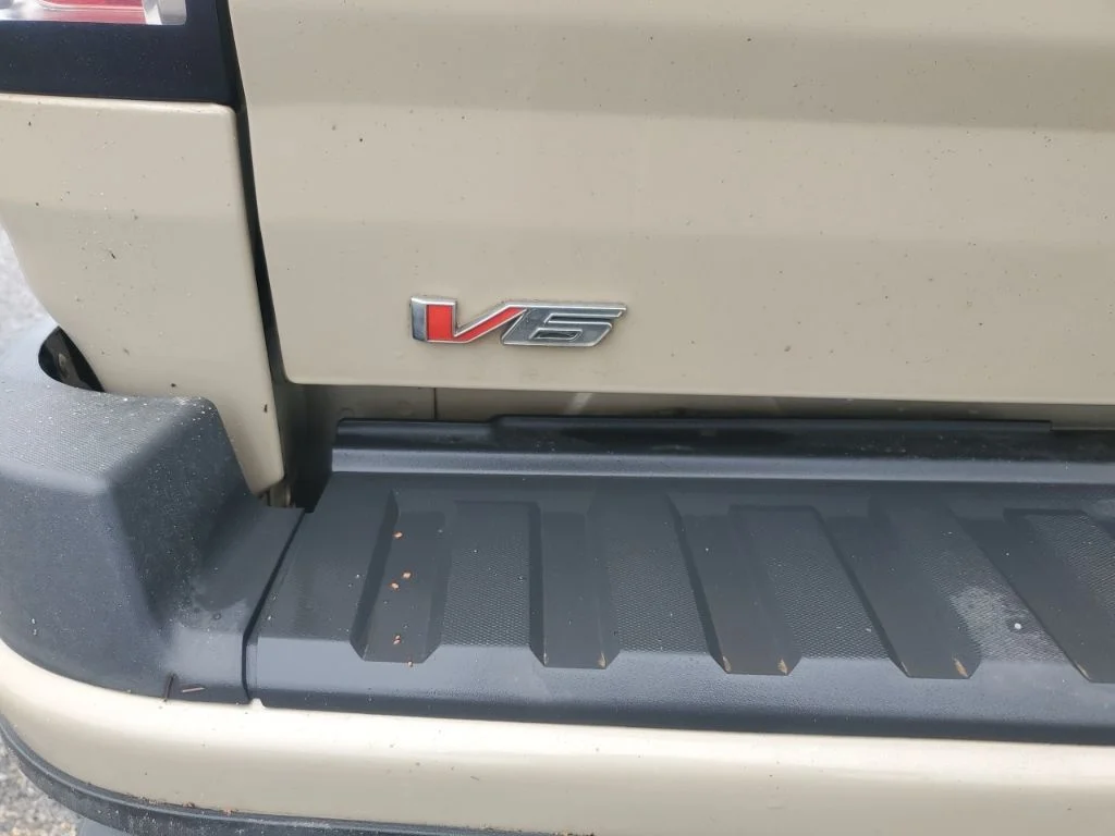 Used 2022 Beige GMC AT4 w/Leather image 5