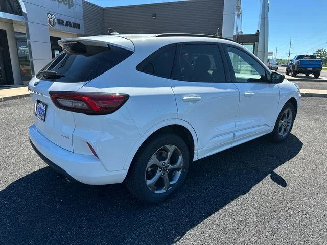 Used 2023 Oxford White Ford ST-Line image 6
