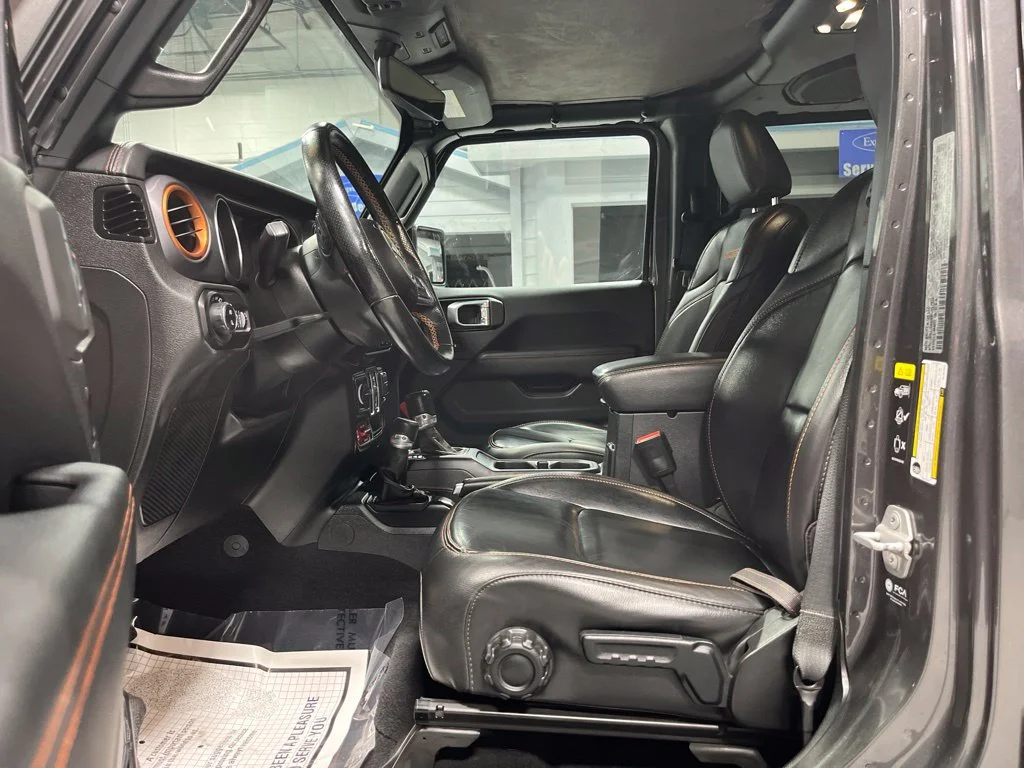 Used 2021 Crystal Metallic Jeep Mojave image 11