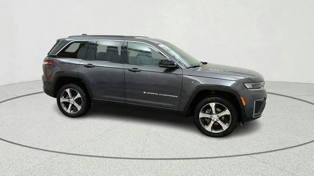 New 2026 Baltic Gray Metallic Clearcoat Jeep Limited image 11