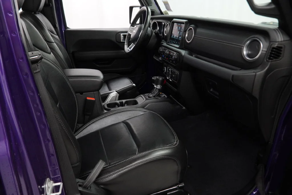 Certified Used 2023  Jeep Sahara 4xe image 43