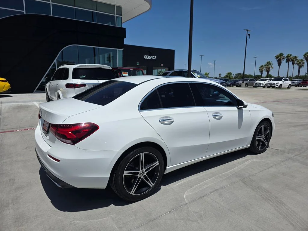 Used 2019 White Mercedes-Benz A 220 image 7