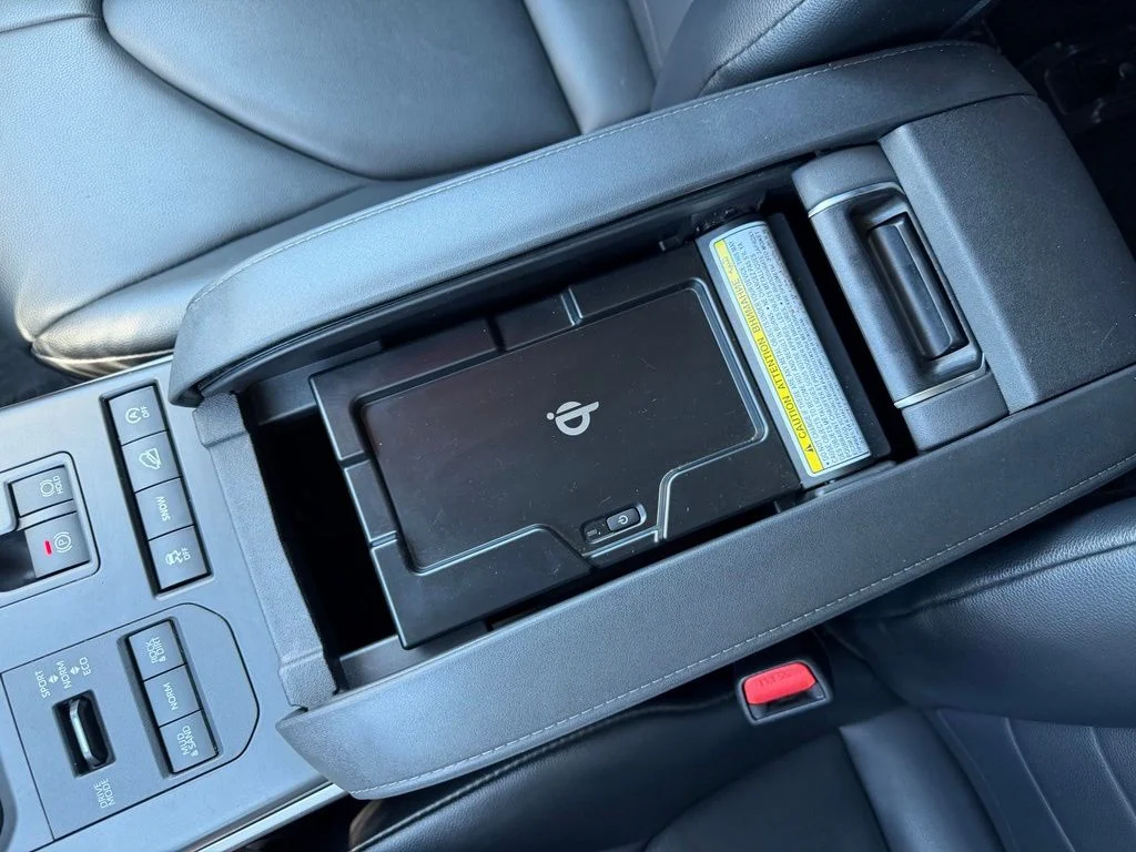 2021 Toyota Highlander XLE - Photo 25