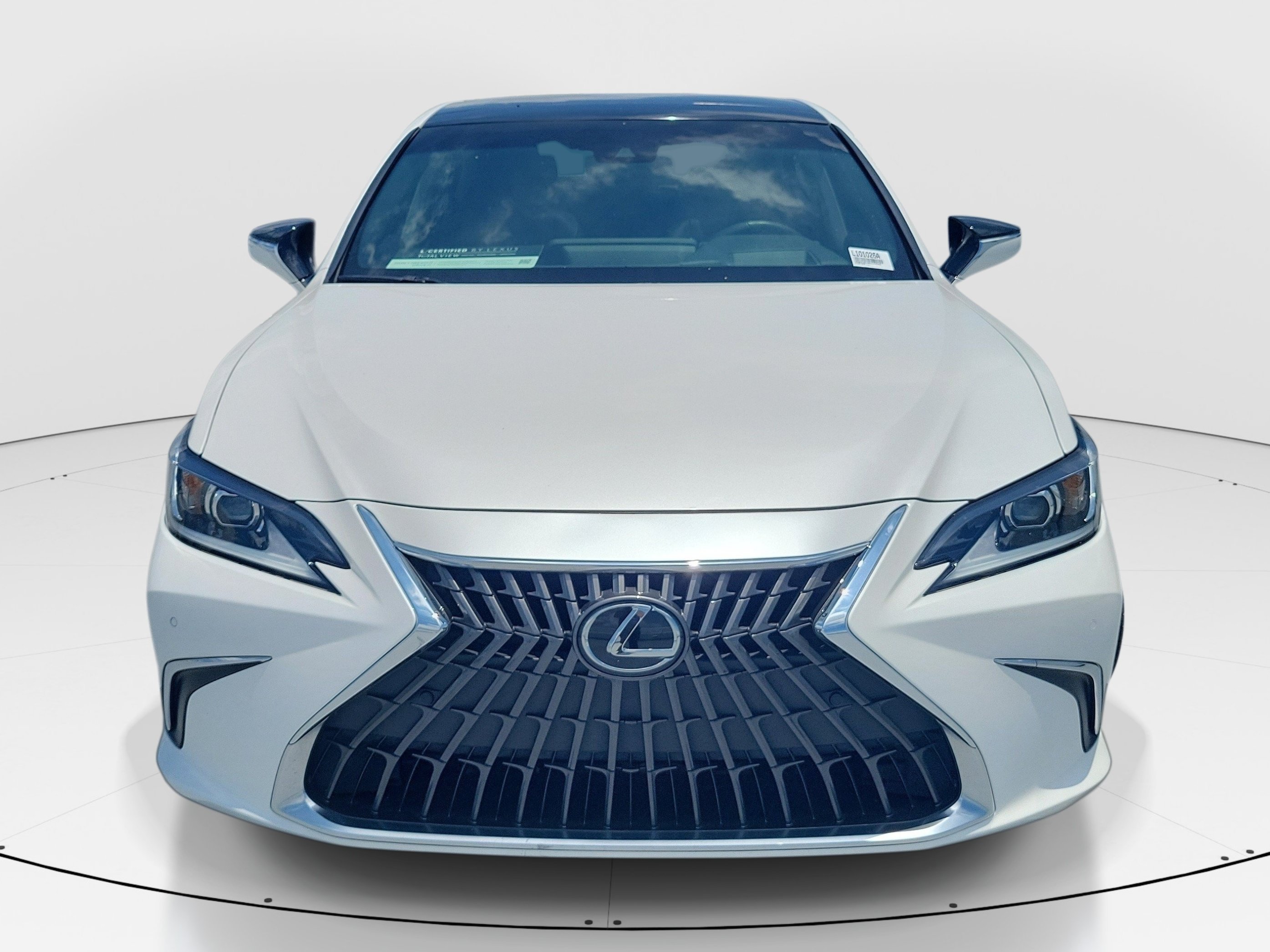 Used 2024 White Pearl Lexus ES 350 Luxury image 2