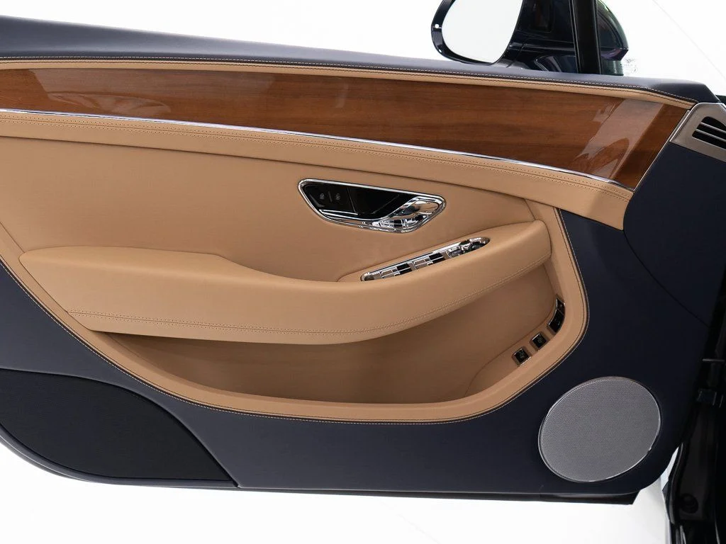New 2026 Dark Sapphire Bentley  image 19
