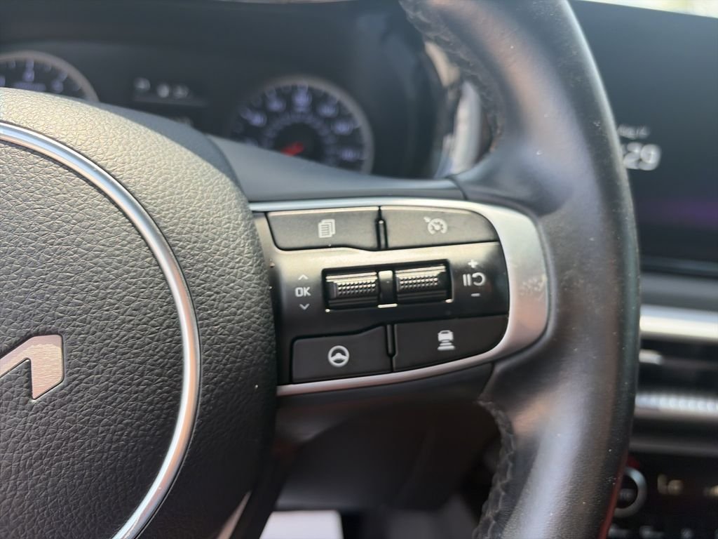 Used 2024 Wolf Gray Kia GT-Line image 22