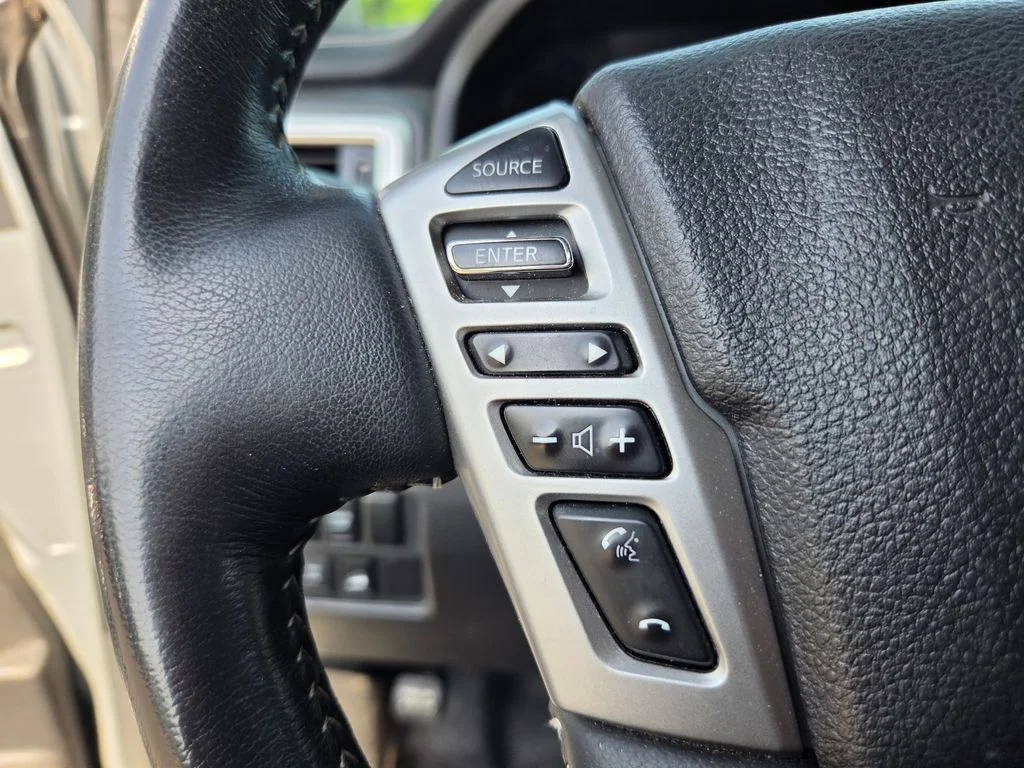 Used 2017 Silver Nissan PRO-4X image 15