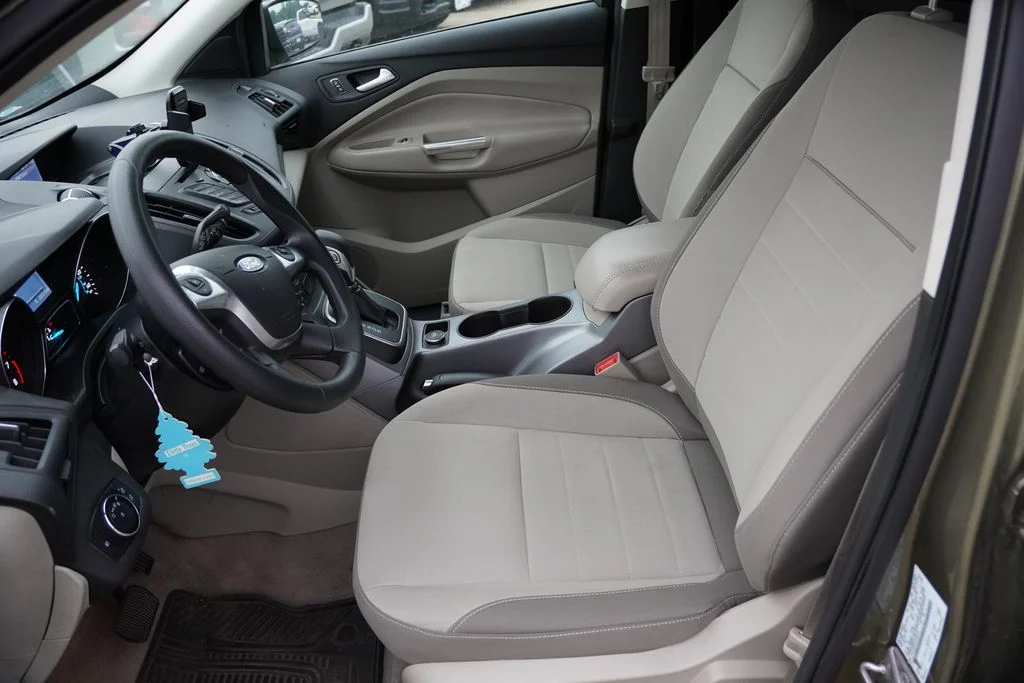 Used 2014 Ginger Ale Metallic Ford SE image 4