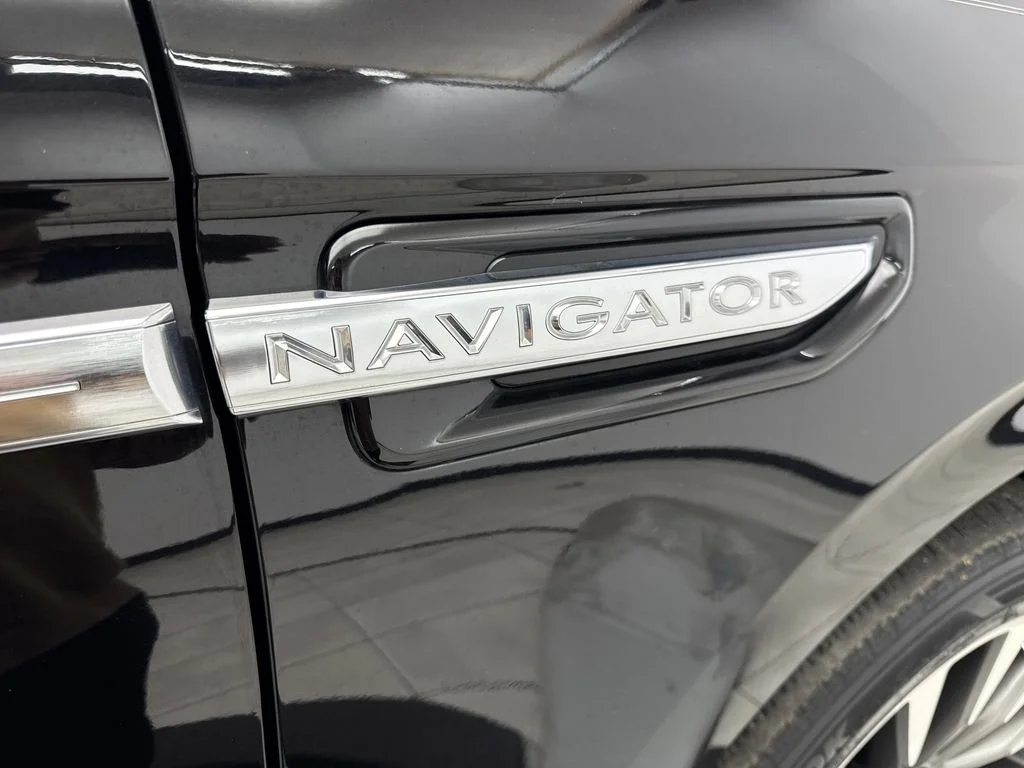 Used 2020 Black Lincoln Reserve NAV,CAM,PANO,CLMT STS,BLIND SPOT,3RD ROW image 24