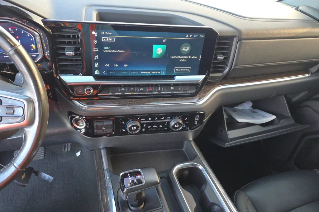 Used 2023 Red Chevrolet LT image 7