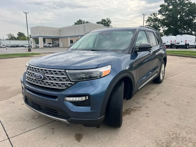 Used 2020 Blue Ford Limited image 1