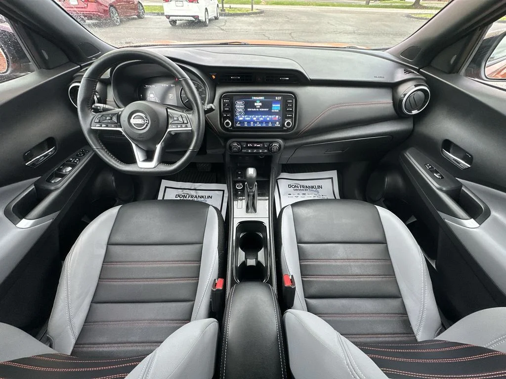 Used 2023 Orange Nissan SR image 22